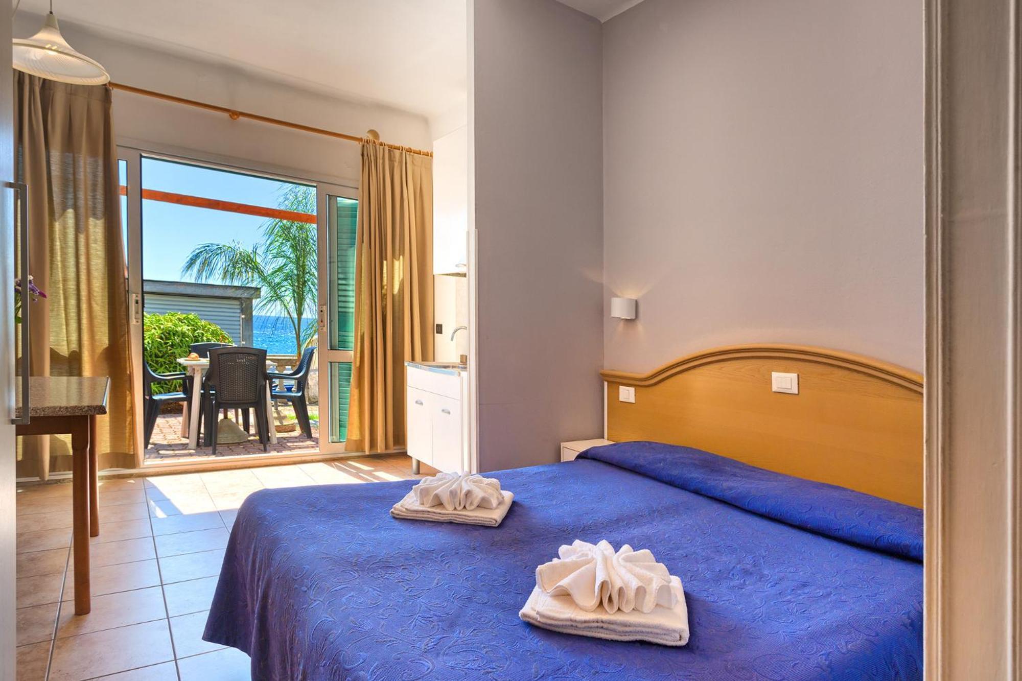 Blue Beach Bussana Nuova Exterior photo