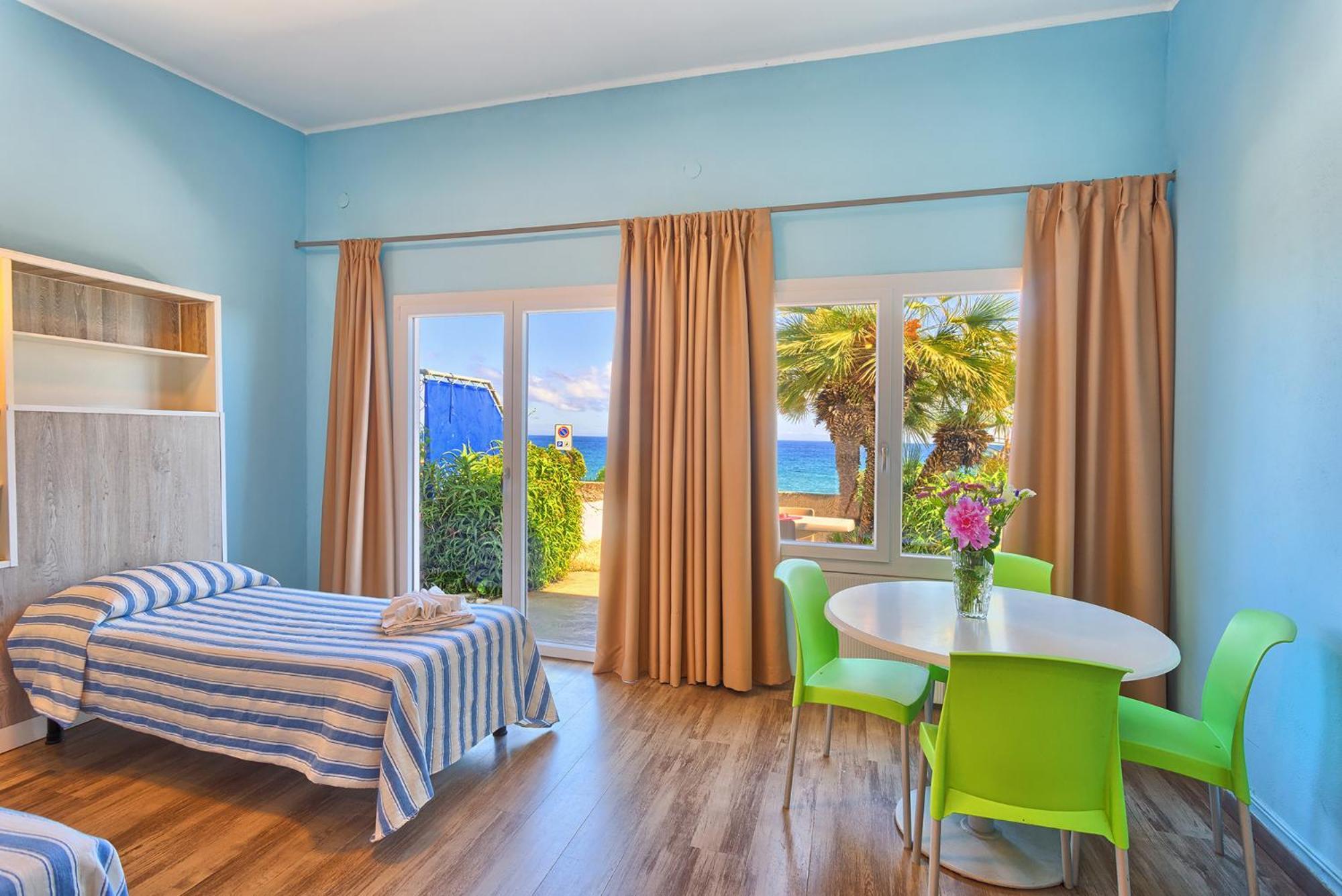 Blue Beach Bussana Nuova Exterior photo